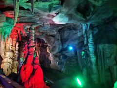 -泰安地下龙宫景区