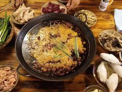 -岗上渣渣老火锅(两路口店)