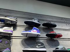 -ABC MART(心斎橋店)