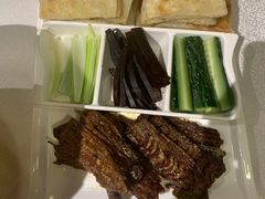 烙饼卷带鱼-老浒记烤鸭-北京菜(琉璃厂店)