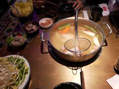 招牌牛骨清汤锅-左庭右院鲜牛肉火锅(新梅广场店)