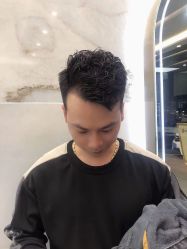 -苏奇发型·烫发染发