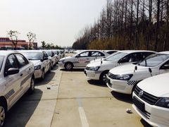 -万国驾校