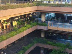 -瑞虹新天地月亮湾