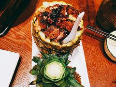 -老滇山寨•云南特色菜•地方菜•民族风情歌舞表演(金碧店)