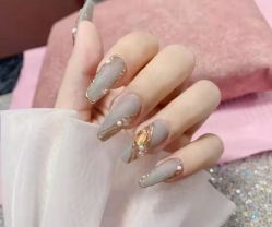 -悦指间美甲美睫