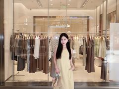 -王府井奥莱临潼小镇(临潼店)