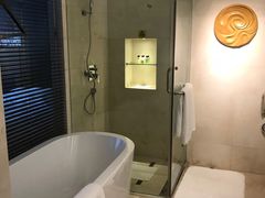 -青岛海尔洲际酒店