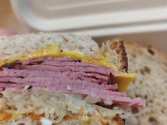 鲁宾牛肉三明治-佐敦面包铺·JORDAN BAKERY