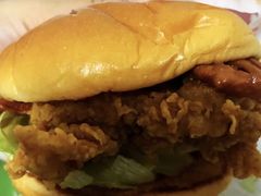 吮指十三鲜小龙虾烤鸡堡/鸡肉卷-肯德基(丽水万地店)