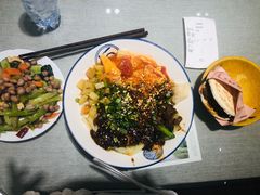 -大嘻咹biangbiang面(历史博物馆店)