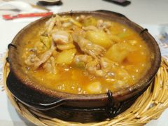 酸笋牛蛙煲-丽丽三鲜螺蛳粉(田林路店)