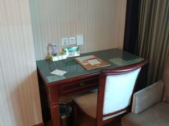 -维也纳酒店(深圳机场店)