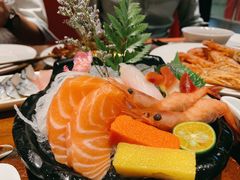 -四海一家自助餐(益田假日广场店)