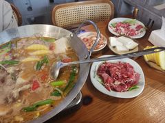 -干老庆贵州留一手烤鱼·地摊火锅(财经大学店)