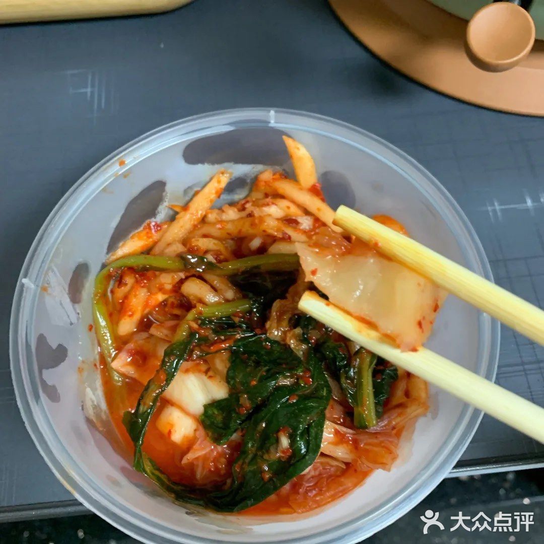 种类很多，价格还行，推荐泡菜、青瓜、明太鱼！