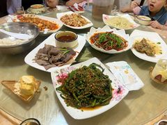 -洪霞餐馆