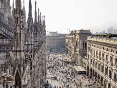 -文艺复兴百货(米兰大教堂广场店)