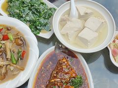 -华冠悠岚·庭院餐厅(青城后山店)