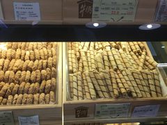 -光明牛奶棚(南泉店)