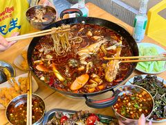 -鸿顺老铁锅美蛙鱼府(解放碑店)