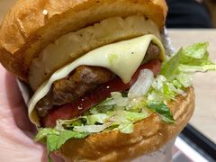 -The Habit Burger Grill 哈比特汉堡(爱琴海店)
