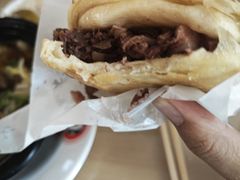 -闫家驴肉老店(华电一校店)