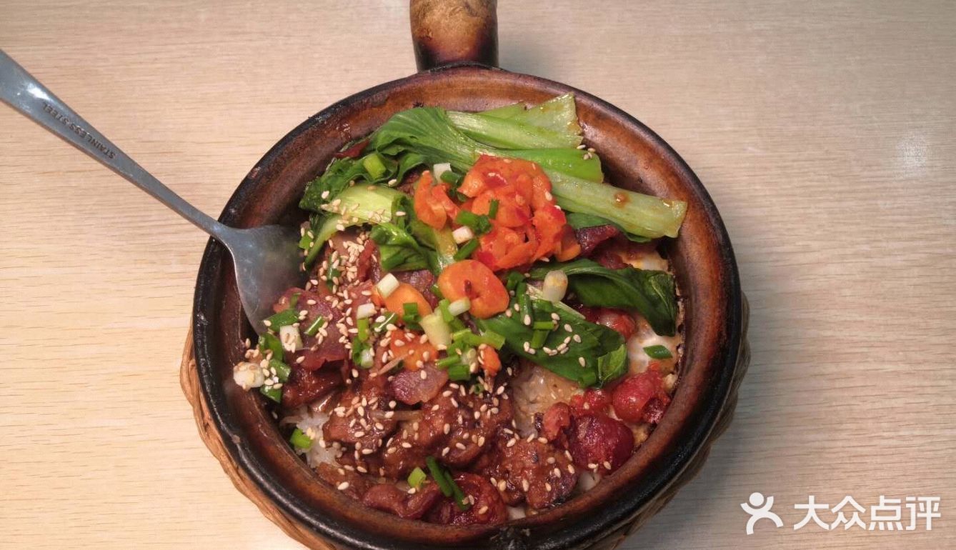 果然没让我失望，烤鸭和叉烧都要腌十三个小时