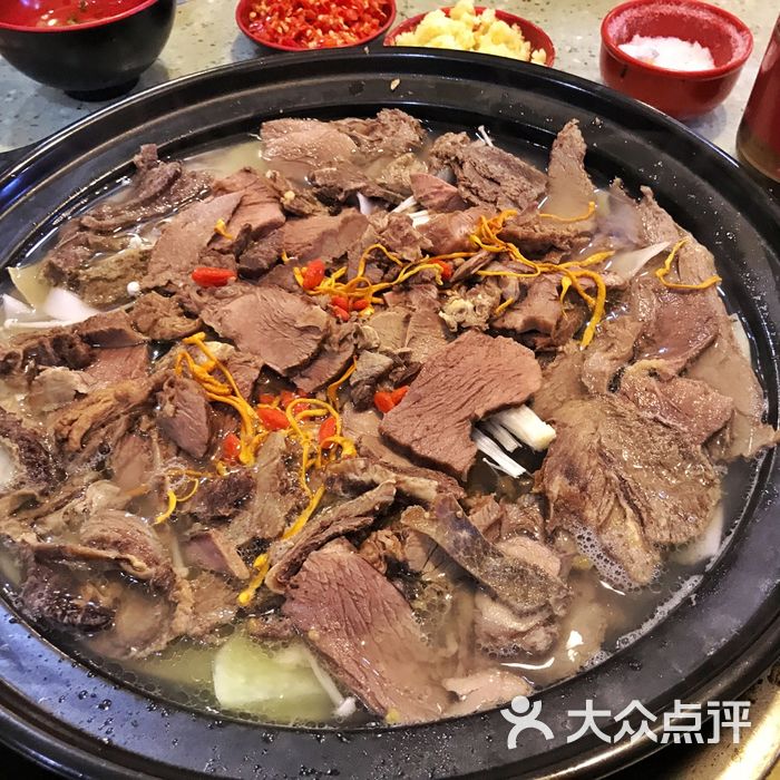 石锅牦牛肉图片