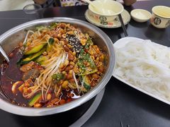-周良天山牛杂城(天山路总店)