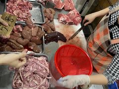 -标记美食新鲜猪杂(兴南大道店)