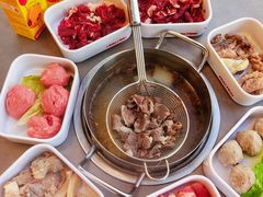 -张哞哞·鲜切牛肉自助火锅(高德置地店)