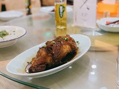 红烧鸭-新天明砂锅鱼头煲