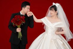 -雪中彩影婚纱摄影·微光艺术中心