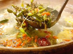 石橄榄炖鸡-洪大厨鸡煲(福田店)