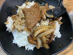 黑椒牛肉饭-鸭小妹鸭血粉丝(老门东店)
