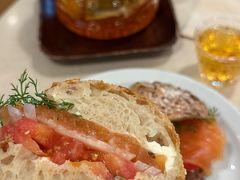 -麦田工坊(月湖店)