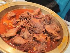 山茶油鹿茸菌焖子公鸡-领头羊·西部烧烤·特色菜(北新桥店)