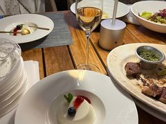 -MONICH牛排融合餐厅(和义大道购物中心店)