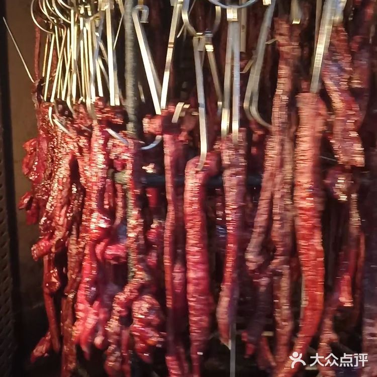 🏕️假装在草原度假！这家西北菜的手把肉香迷