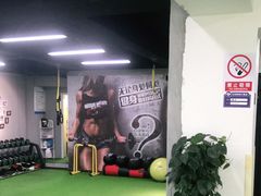 -征成健身连锁私教工作室(九公里店)