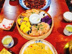 -黄桷树曹家私房菜(江与城店)