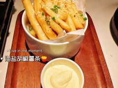 -阿妮叶李(光谷世界城店)