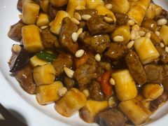 松子牛肉炒年糕-兔爸私家小厨(新北万达店)