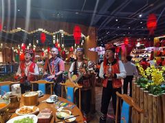 -老滇山寨•云南特色菜•地方菜•民族风情歌舞表演(金碧店)