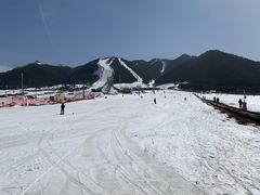 -丝绸之路山地度假区滑雪场