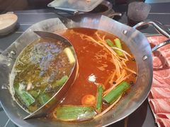 -由衷贵州酸汤牛肉火锅(新桥店)