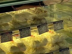 -白玉兰食品甜凤店(合生汇店)