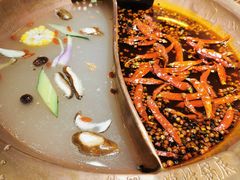 山城鸳鸯锅-山城鼎重庆老火锅(西安钟楼店)