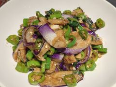 青椒紫苏煎茄子-炊烟小炒黄牛肉(浦东世纪汇店)